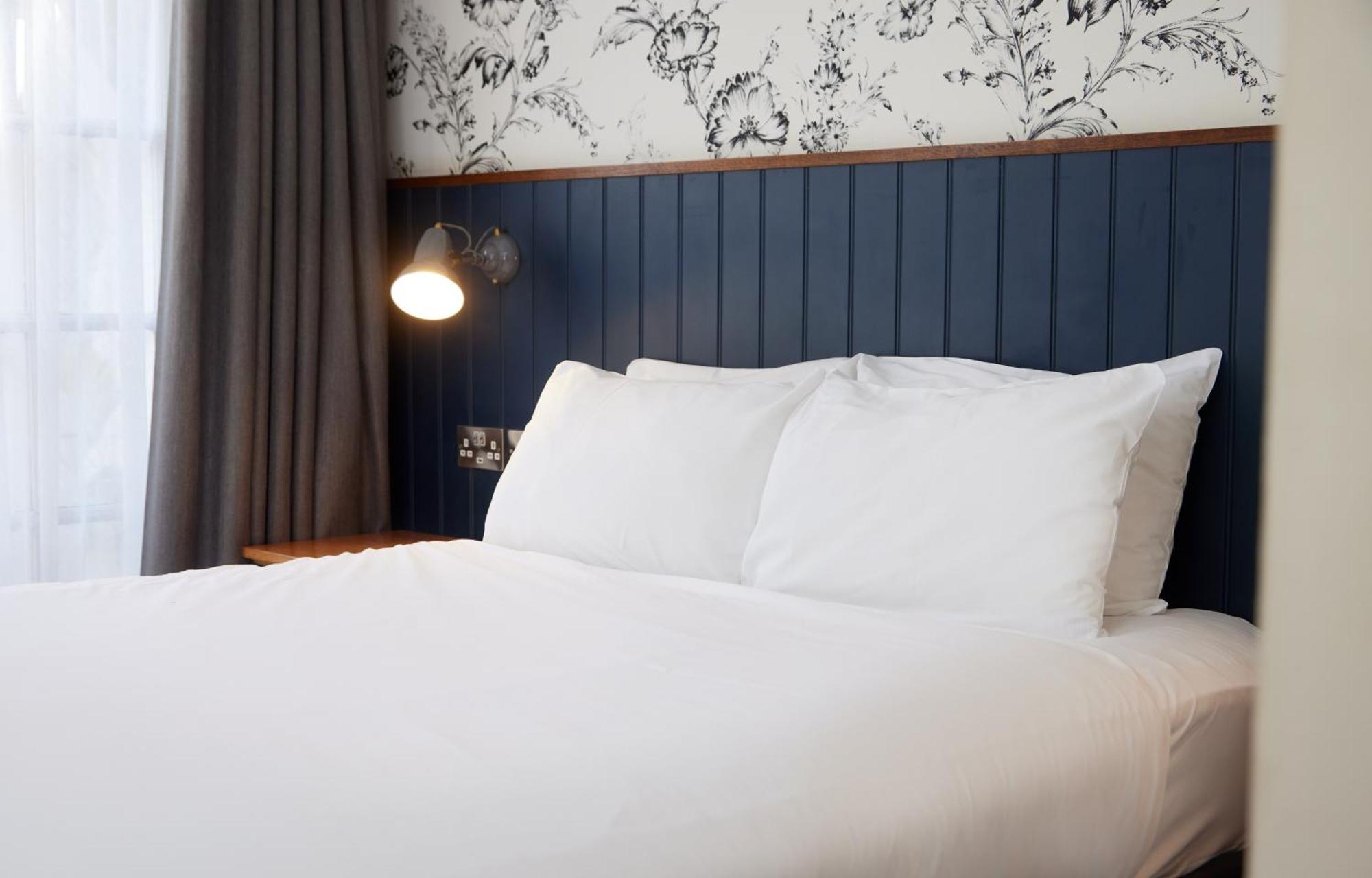 אלטון Swan Hotel By Greene King Inns מראה חיצוני תמונה